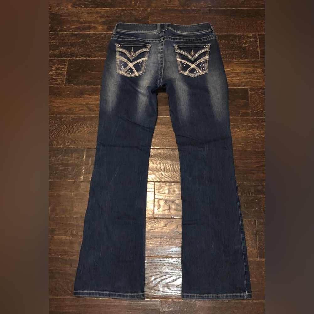 Apt. 9 boot cut Jeans, embellished, size 10 dark wash, sexy flattering fit